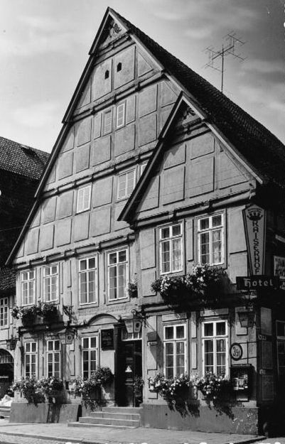 Langer Steinweg 1,Kaiserhof"