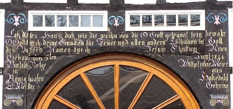 Hausinschrift Remmighausen Nr. 7 Betge; Foto: Hans Christian Schall